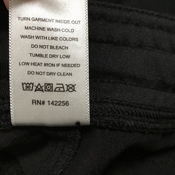 Figs Axim Cargo Scrub Pants in Black Size XLarge. - Picture 12 of 12